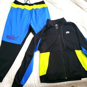 Nike Jogger!! Worn 1 time!! Immaculate condition